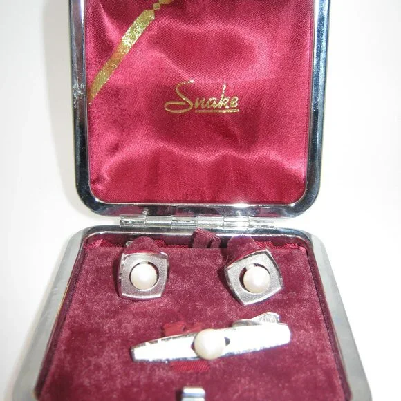 Vintage 1960's SWANK Cufflink and Tie Clip Set - Never used. - Picture 1 of 4